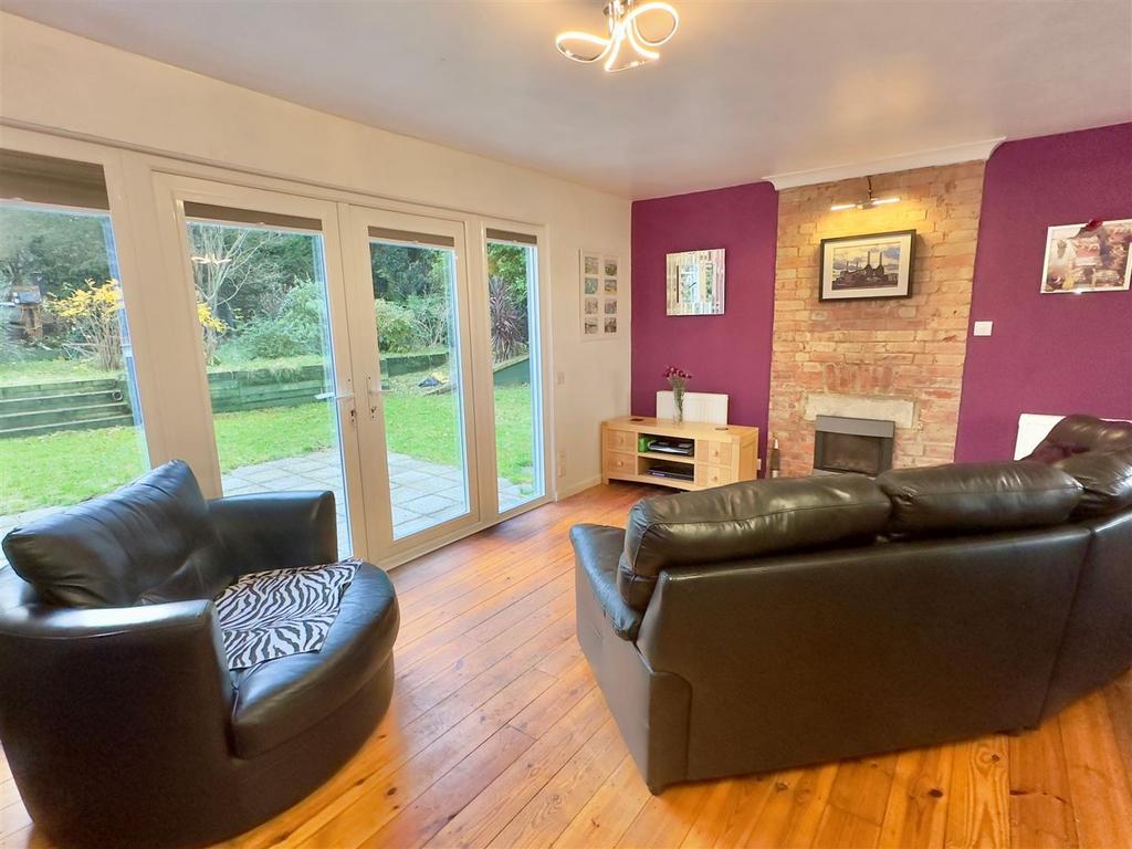 Living Room.jpg