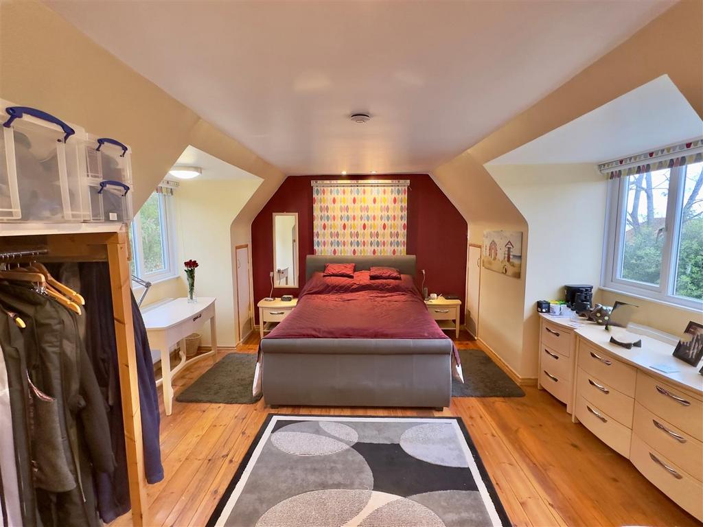 Master Bedroom.jpg