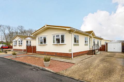 2 bedroom mobile home for sale - Kirkstead Bridge Park, Martin Dales, Woodhall Spa