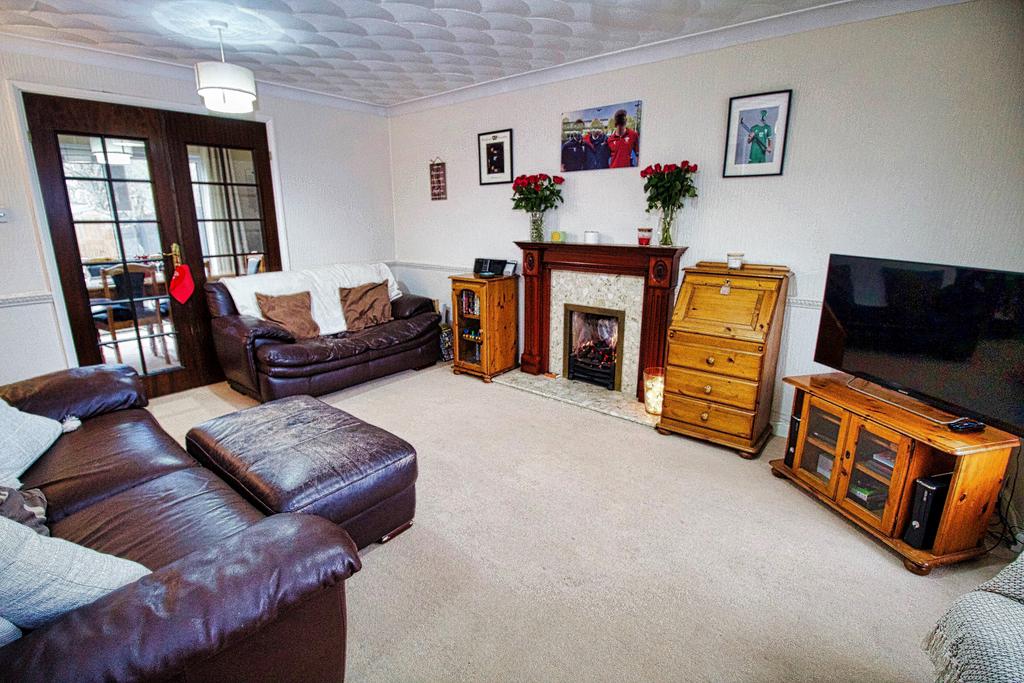 River Glade, GwaelodyGarth CF15 4 bed detached house for sale £435,000
