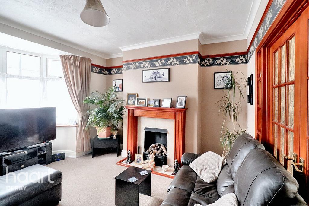 Beech Avenue, Derby 3 bed semidetached house for sale £240,000