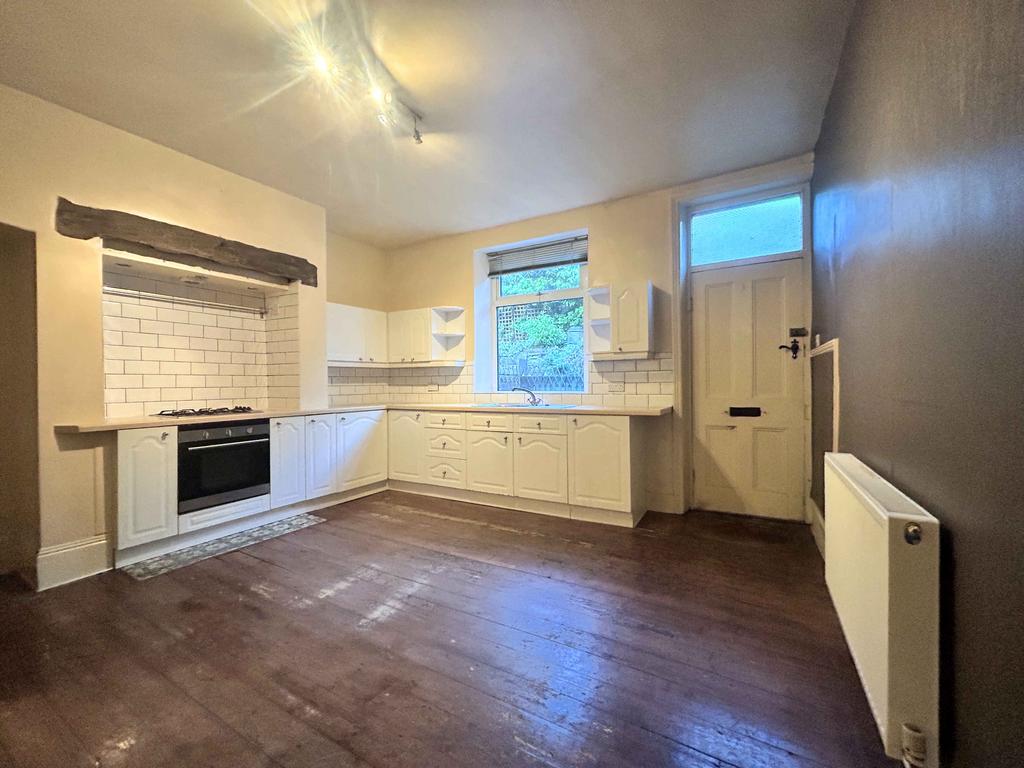Willow Terrace, Sowerby Bridge HX6 4 bed terraced house for sale £200,000