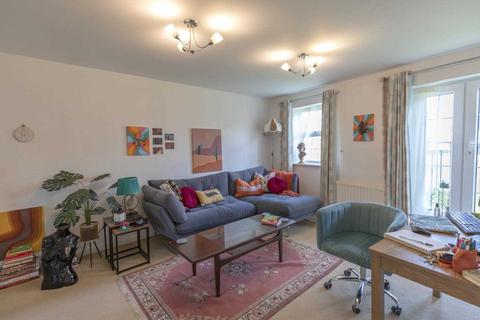 33 Watermint Drive, Tuffley, Gloucester, GL4 0SZ