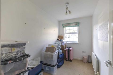33 Watermint Drive, Tuffley, Gloucester, GL4 0SZ