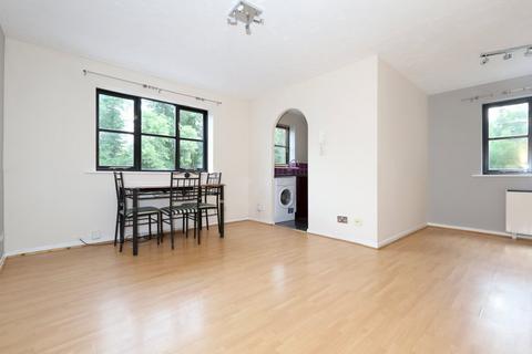 Studio to rent, Somerset Gardens, White Hart Lane, Tottenham