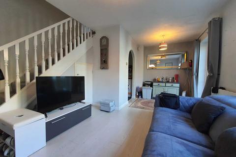 1 bedroom semi-detached house to rent, Falcon Rise, High Wycombe HP13