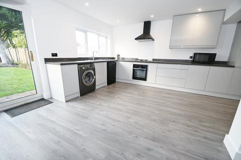 109a Slough Road, Datchet, Slough, SL3 9AQ