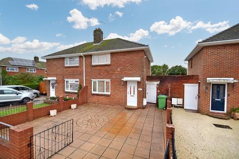 42 Kitchener Crescent, Poole, BH17 7HU