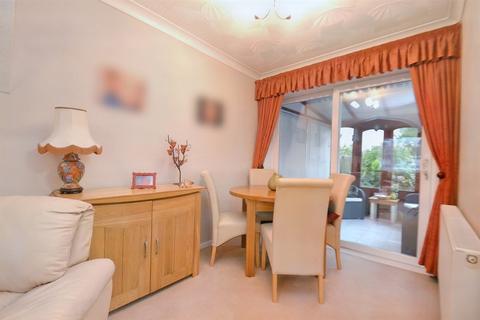 42 Kitchener Crescent, Poole, BH17 7HU