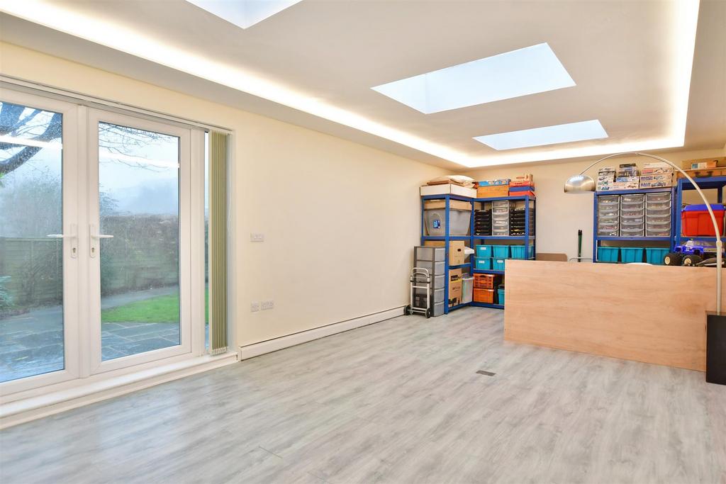 Workshop/Outbuilding