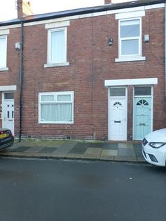 3 bedroom flat to rent - Field Street, South Gosforth, Newcastle upon Tyne NE3
