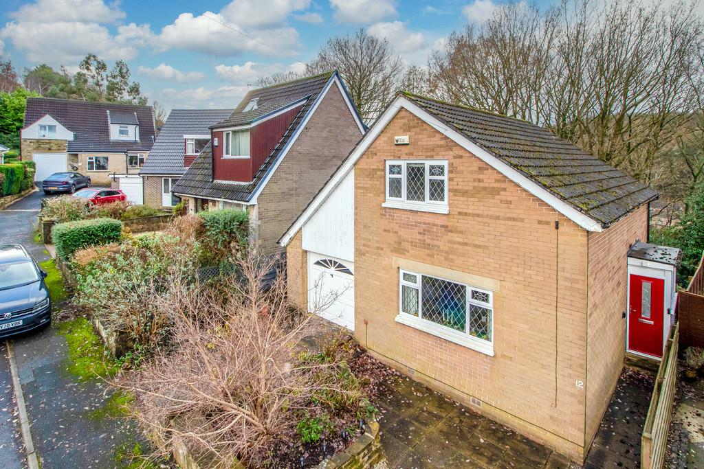 Robin Rocks, Brockholes, Holmfirth 2 bed detached house for sale £220,000