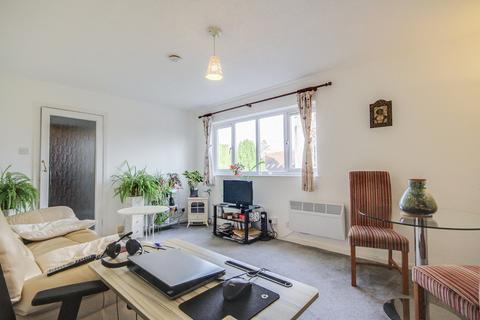 1 bedroom apartment for sale, Buckingham Court, Wokingham