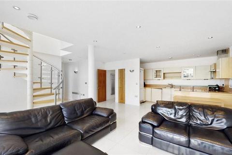 3 bedroom penthouse for sale, Western Gateway, London
