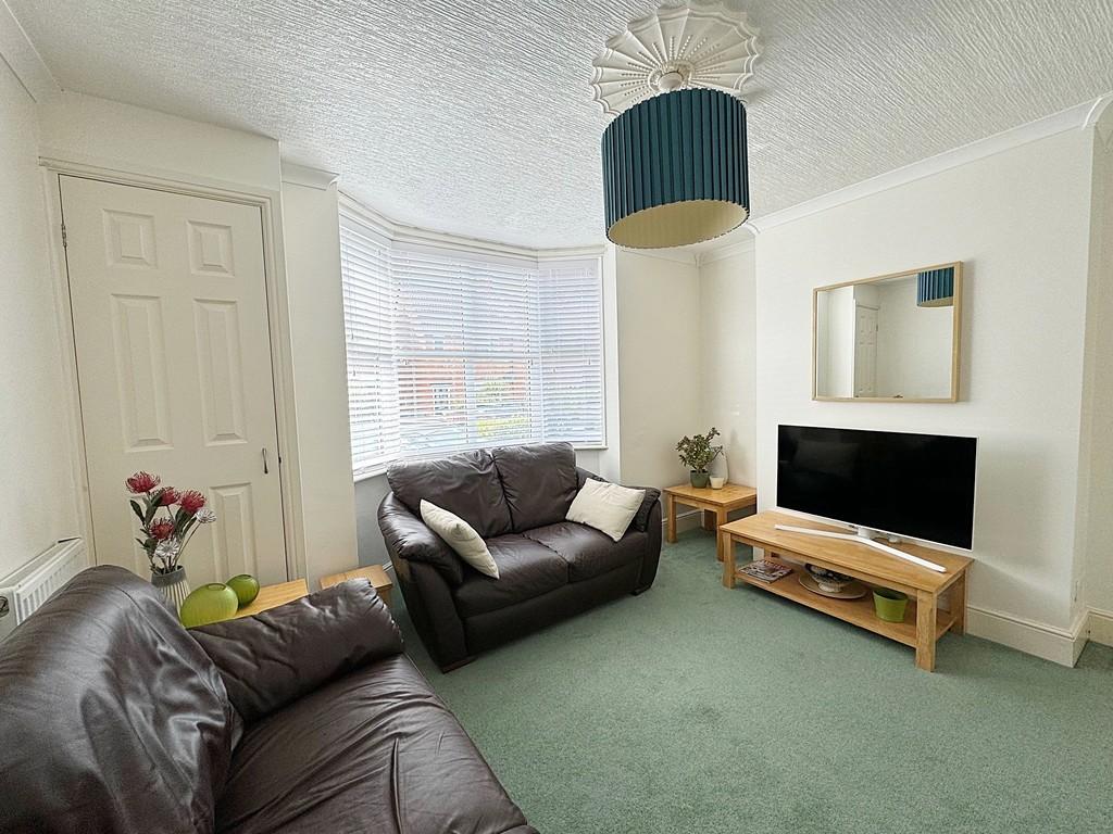 Lounge Further View