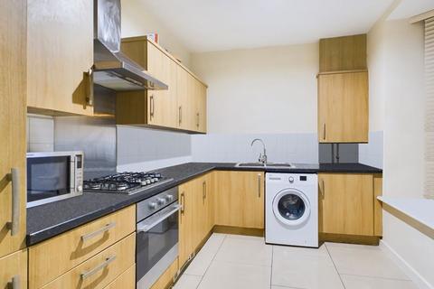 2 bedroom apartment for sale, Lyon Court, High Street, Rochester