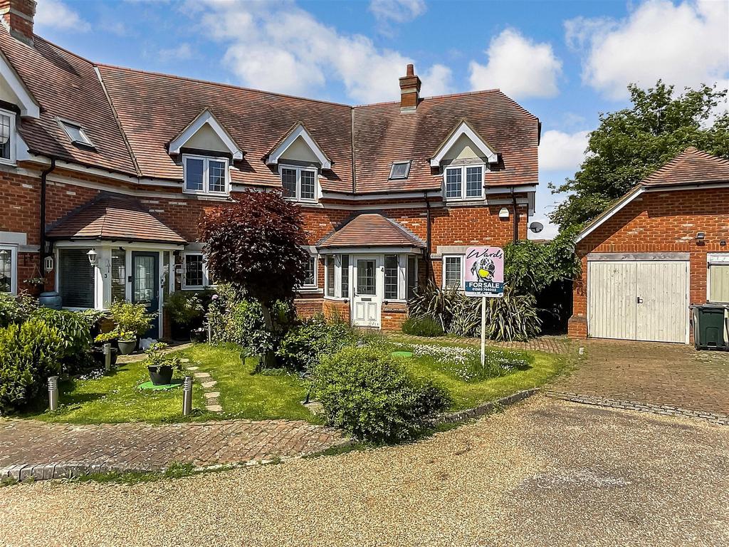 Ewe And Lamb Mews, Wittersham... 3 bed end of terrace house for sale £350,000