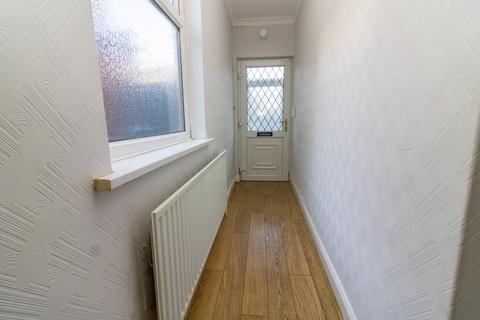 3 bedroom semi-detached house for sale, Mavis Avenue, Leicester, LE3