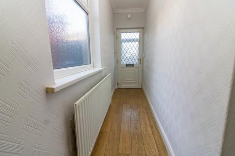 3 bedroom semi-detached house for sale, Mavis Avenue, Leicester, LE3