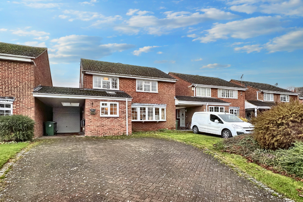 Elm Road, Faringdon, SN7 4 bed link detached house for sale £425,000