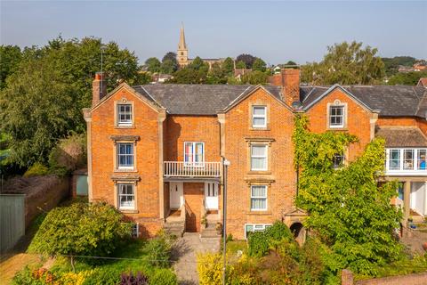 4 bedroom terraced house for sale, Chandos Road, Buckingham, Buckinghamshire, MK18