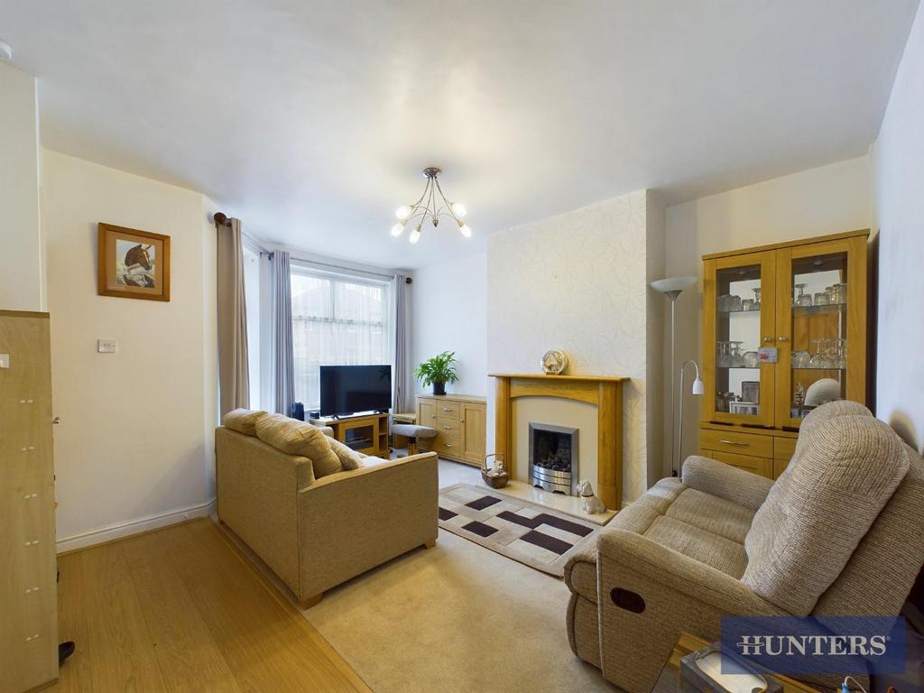 Marton Avenue, Bridlington 2 bed end of terrace house for sale £140,000