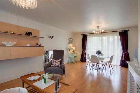 2 bedroom flat for sale, Trentham Lodge, Wellington Road, Enfield