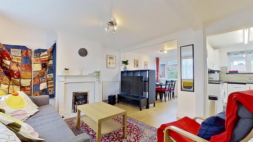 Drive, Bletchley, Milton Keynes 2 bed terraced house for sale £240,000