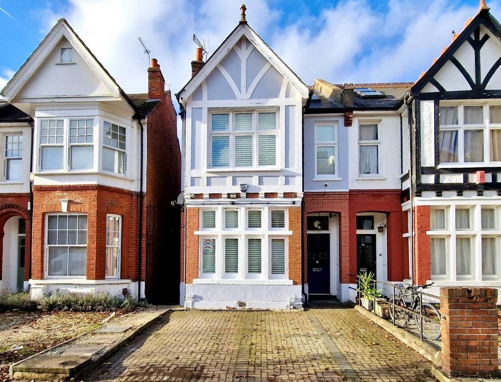 Chatsworth Gardens, London 6 bed house for sale £1,295,000