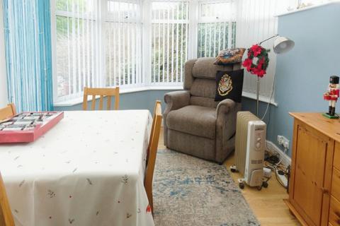 8 Grasmoor Road, Salterbeck, Workington, CA14 5JB