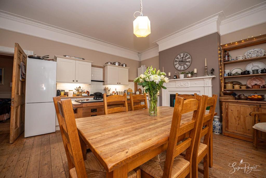 Rear Kitchen-Diner