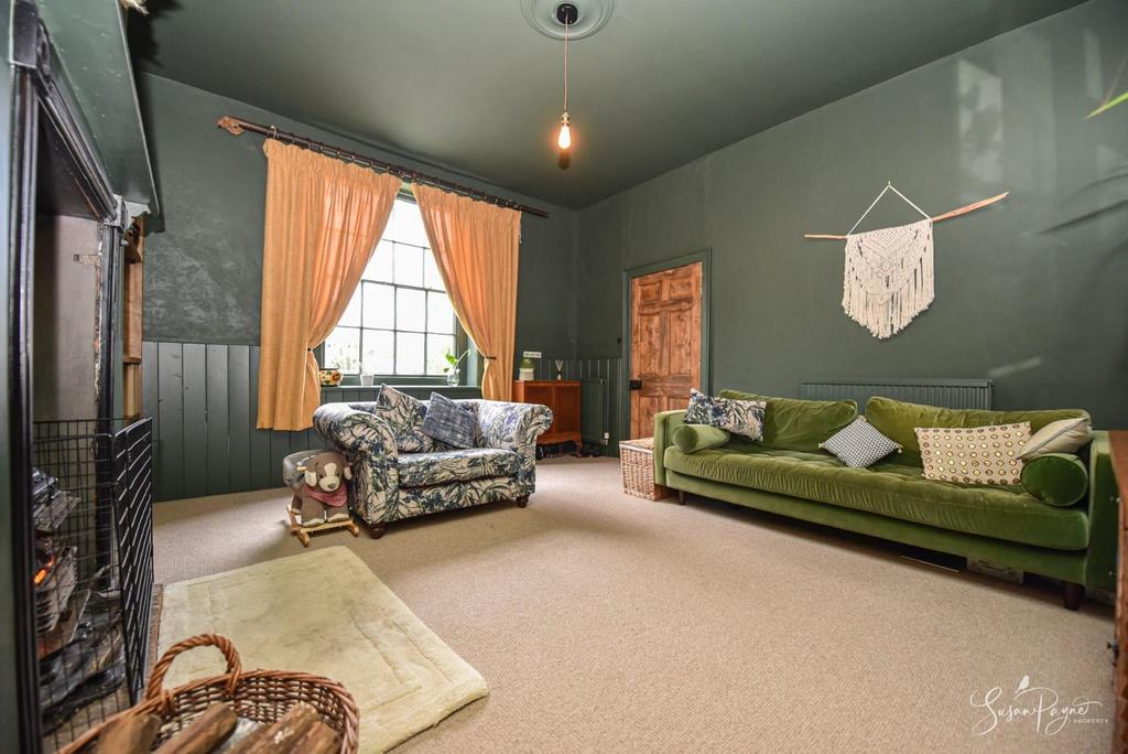 Front Sitting Room