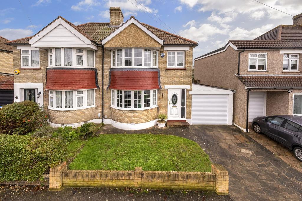 Gipsy Road, Welling, DA16 3 bed semidetached house for sale £475,000