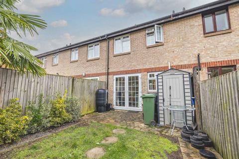 39 Thorn Drive, George Green, Slough, SL3 6SA