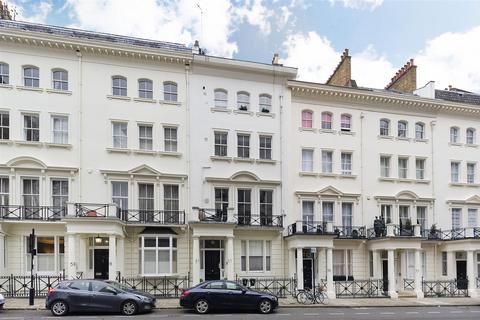 2 bedroom flat for sale, Ennismore Gardens, London