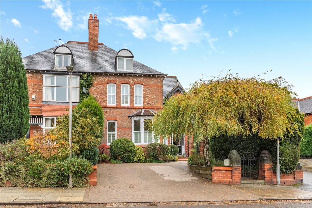 Hawthorn Park, Wilmslow, Cheshire, SK9 6 bed semidetached house for