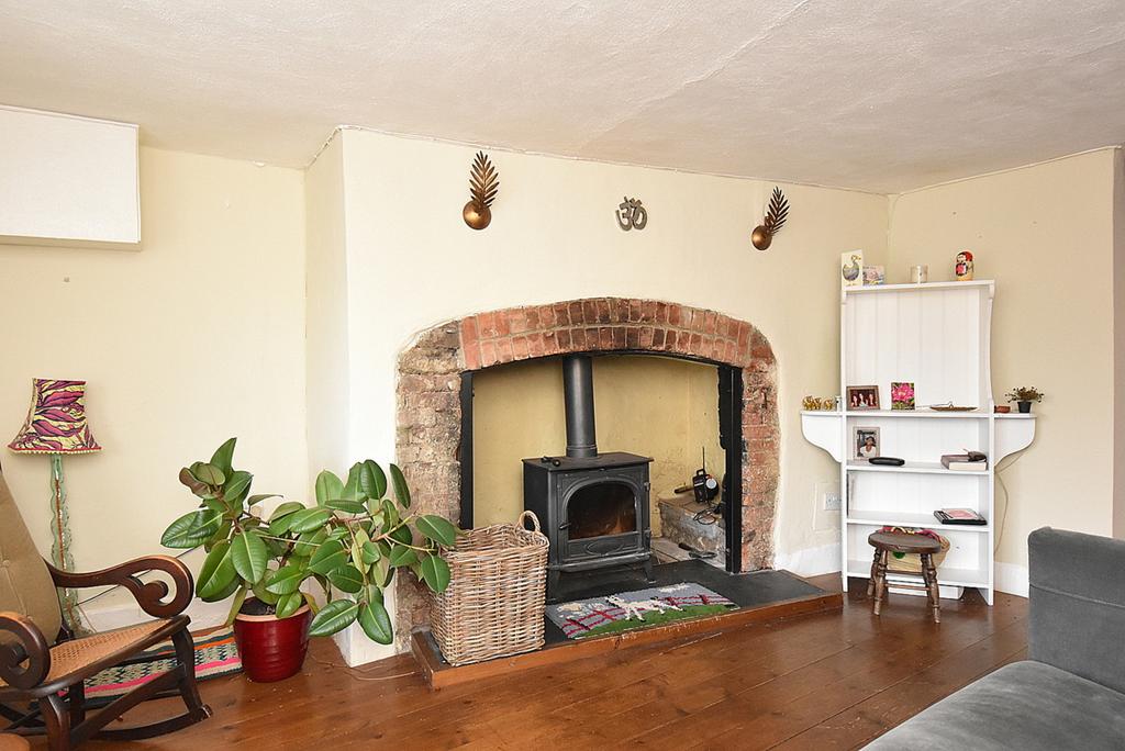 Somerset, BA8 2 bed end of terrace house for sale £325,000