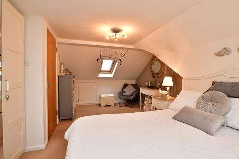 3 bedroom chalet for sale - Upper Chyngton Gardens, Seaford, East Sussex