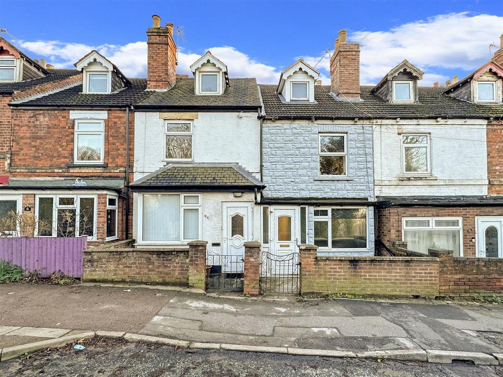 Beacon Hill Road, Newark 2 bed townhouse for sale £170,000