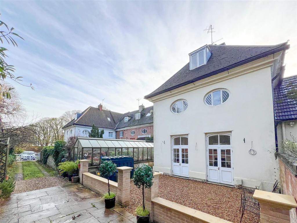 Cheveley Park, Cheveley 3 bed link detached house for sale £450,000