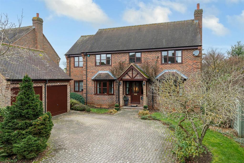 The Orchard, Codicote, Hitchin 5 bed detached house for sale £965,000