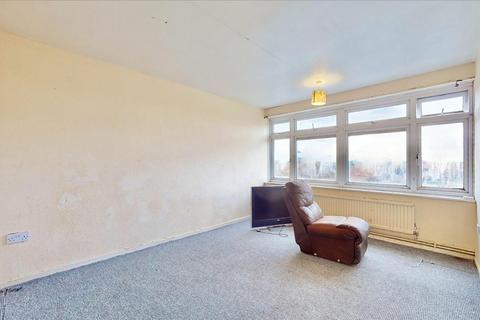 1123 High Road, Romford, RM6 4AT
