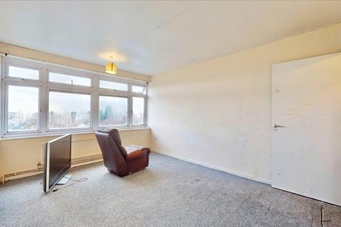 1123 High Road, Romford, RM6 4AT