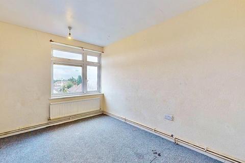1123 High Road, Romford, RM6 4AT