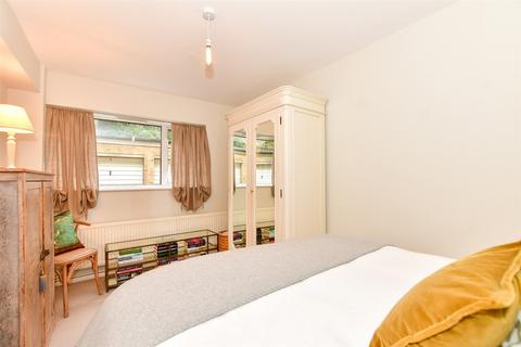 1 bedroom ground floor flat for sale - Wilberforce Road, Sandgate, Folkestone, Kent