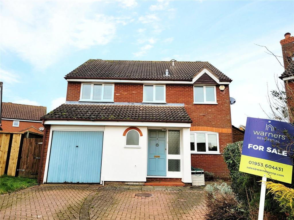 Barnham Broom Road, Wymondham... 4 bed detached house £400,000