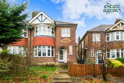 14a Endlebury Road, London, E4 6QF