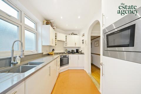 14a Endlebury Road, London, E4 6QF