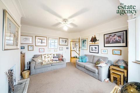 14a Endlebury Road, London, E4 6QF