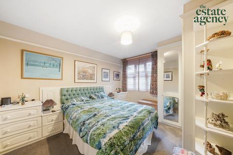 14a Endlebury Road, London, E4 6QF